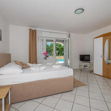 Bella Adria Apartmani Dramalj Exterior foto