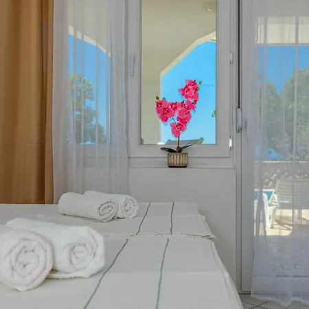 Bella Adria Apartmani Dramalj Exterior foto