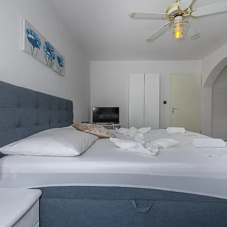 Bella Adria Apartmani Dramalj Exterior foto