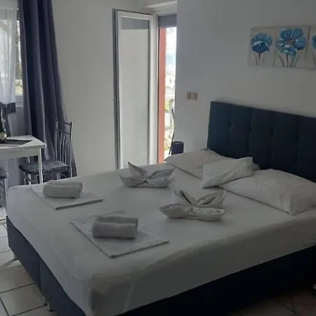 Bella Adria Apartmani Dramalj Exterior foto