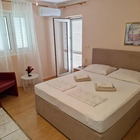 Bella Adria Apartmani Dramalj Exterior foto